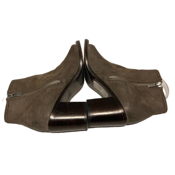 Frye Women's Zippered Ankle Boots‎ Size Brown Leather Size 7M - Picture 6 of 13